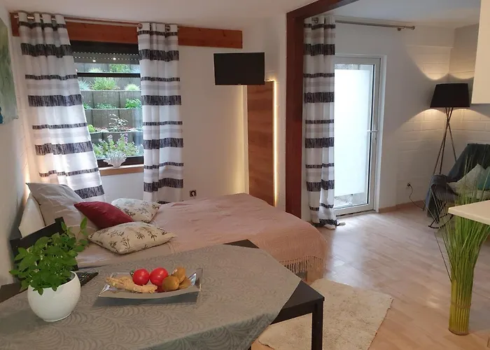 Privat Apartaments , eigene Eigang, eigene Badezimmer, und eigene Küche