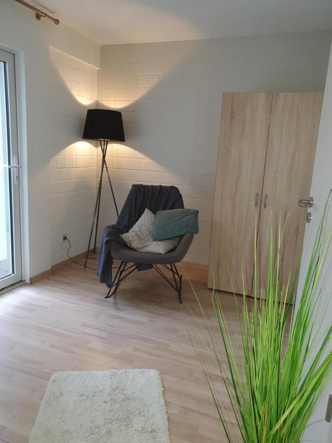 Privat , Eigene Eigang, Eigene Badezimmer, Und Eigene Küche * Straelen