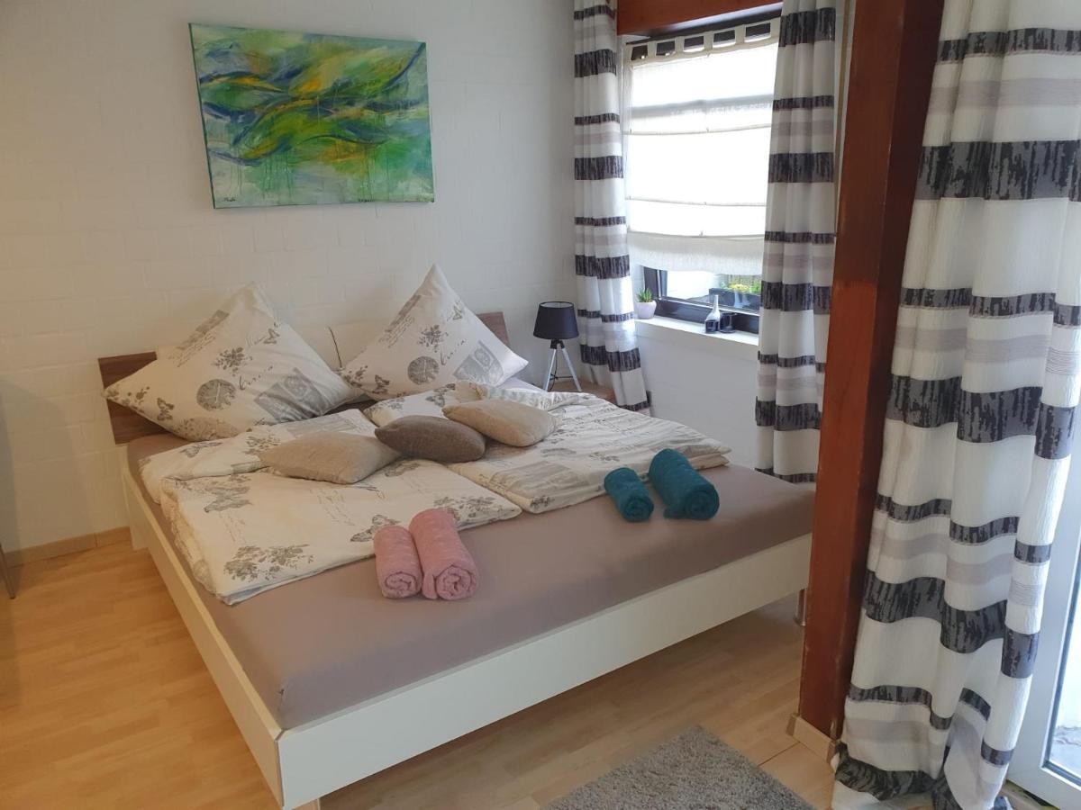Privat , Eigene Eigang, Eigene Badezimmer, Und Eigene Küche Straelen